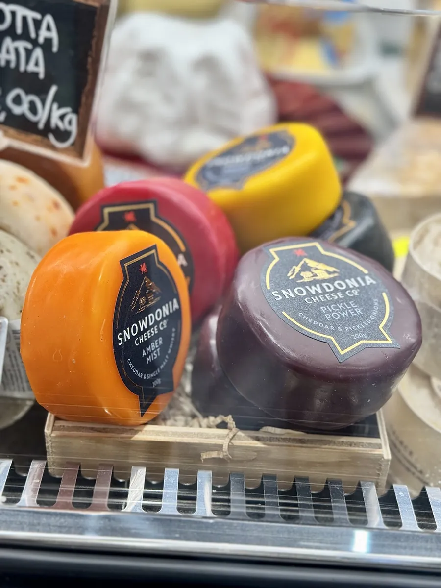 Formaggi europei — Pane Tinto