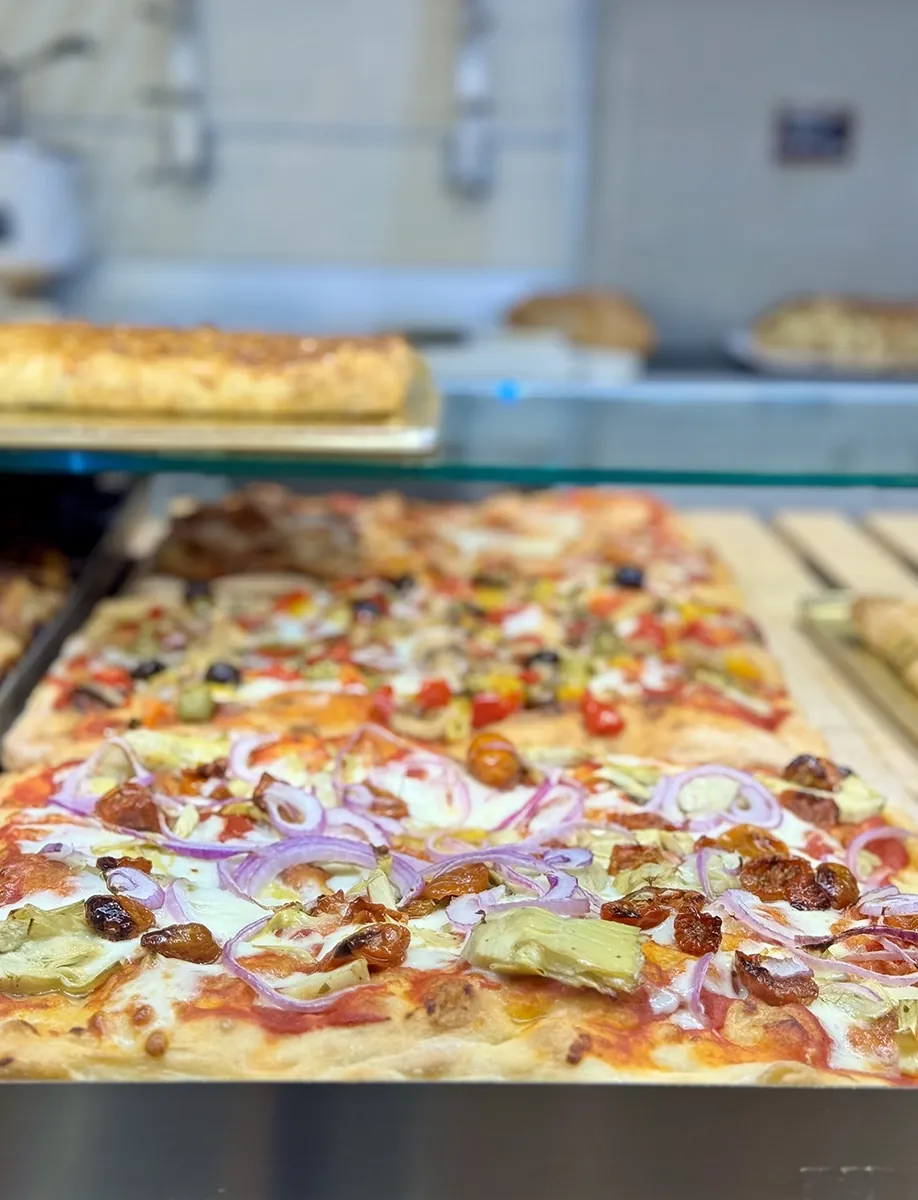 Lavorazione impasto — Panificio Pane Tinto