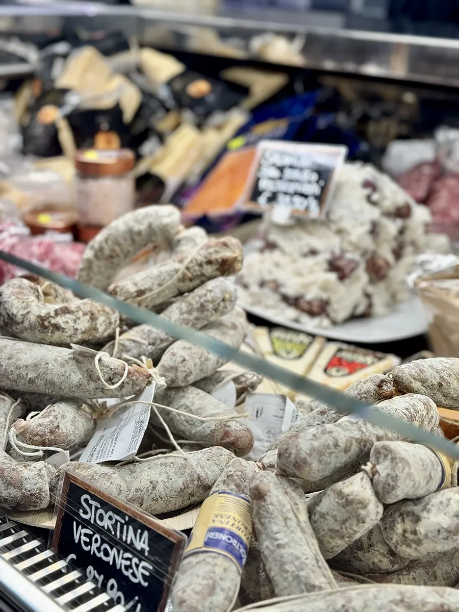 Culatta stagionata — Pane Tinto